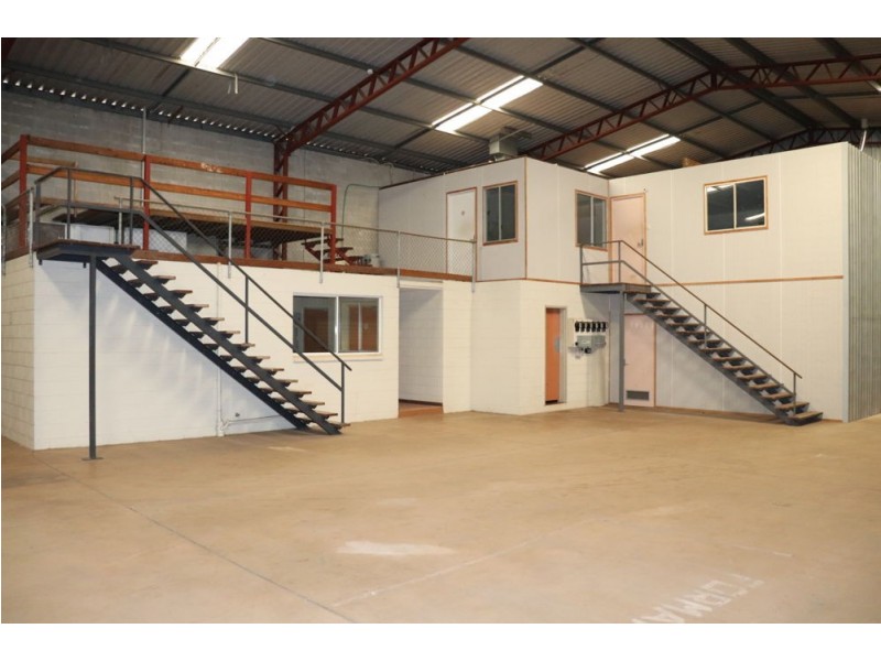 6 Struan Court, Wilsonton QLD 4350
