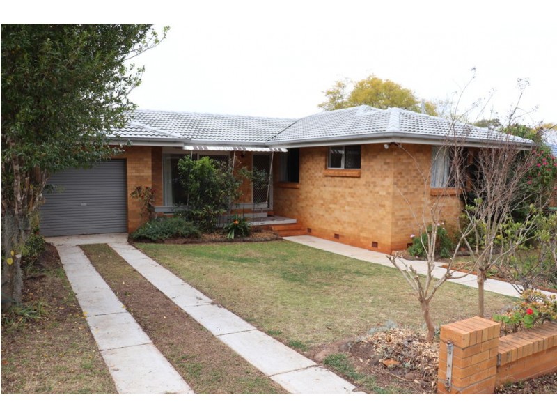 9 Wentworth Street, Centenary Heights QLD 4350