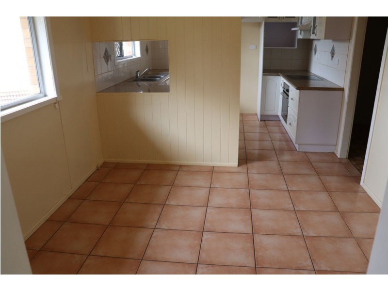 9 Wentworth Street, Centenary Heights QLD 4350