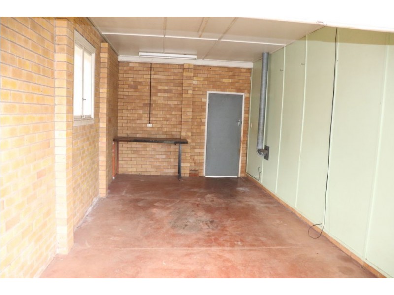 9 Wentworth Street, Centenary Heights QLD 4350