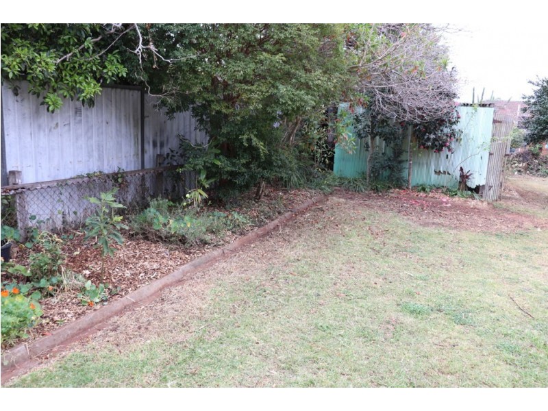9 Wentworth Street, Centenary Heights QLD 4350
