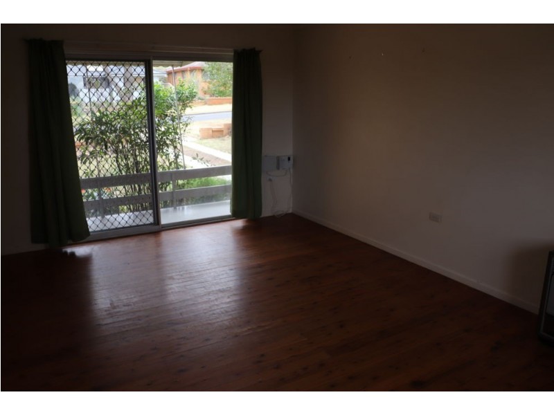 9 Wentworth Street, Centenary Heights QLD 4350