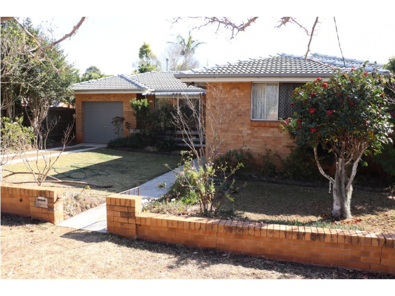 9 Wentworth Street, Centenary Heights QLD 4350