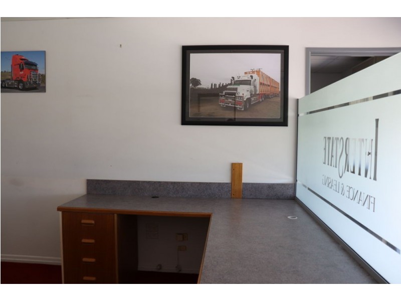 Tenancy 2 | 417 Bridge Street, Wilsonton QLD 4350