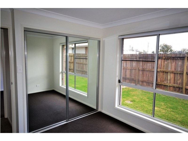 6 Nash Drive, Glenvale QLD 4350