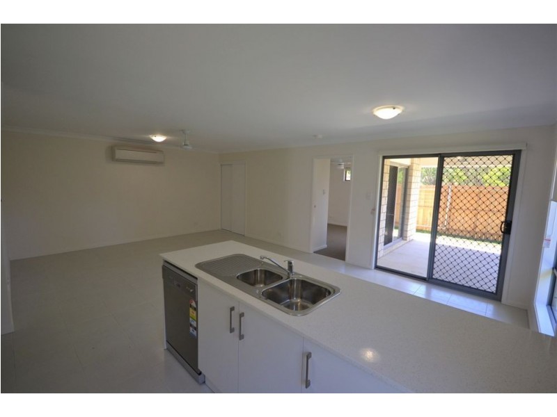 33 Cardamon Crescent, Glenvale QLD 4350