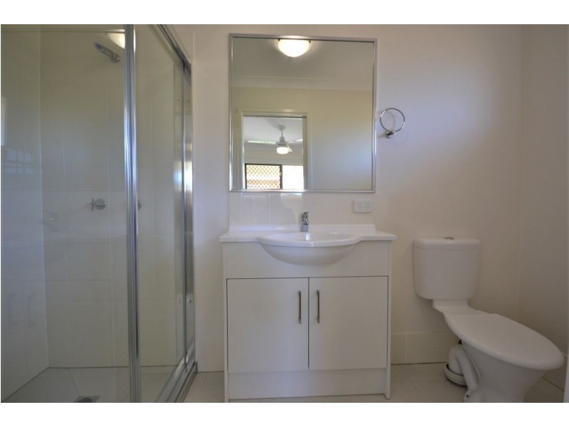 33 Cardamon Crescent, Glenvale QLD 4350