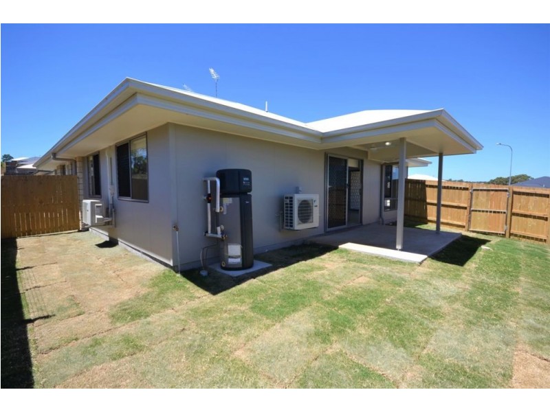 33 Cardamon Crescent, Glenvale QLD 4350