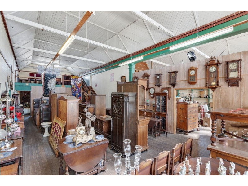 1 Thallon Street, Crows Nest QLD 4355