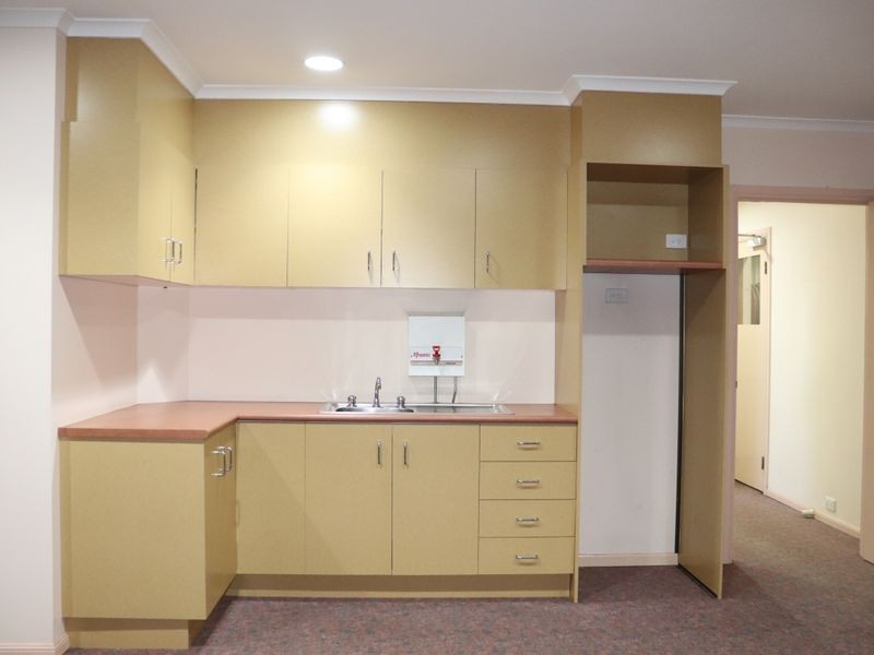6 Struan Court, Wilsonton QLD 4350