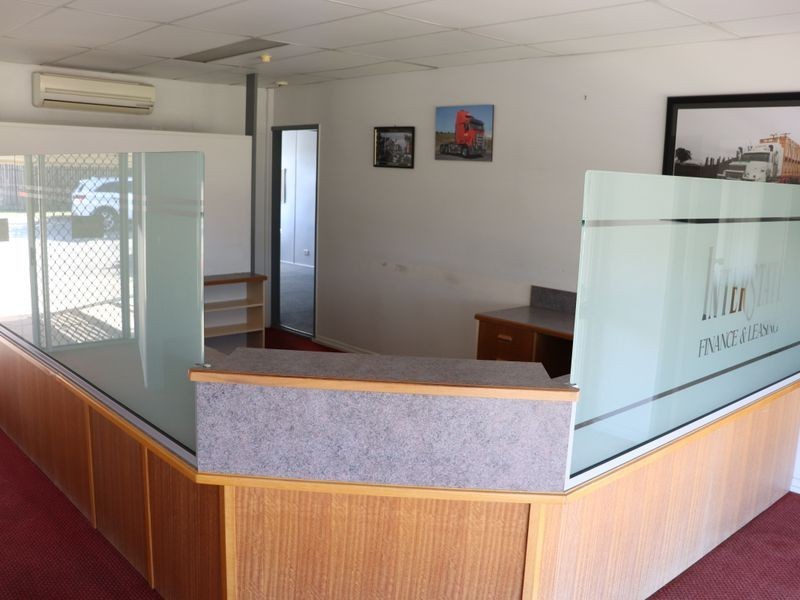 Tenancy 2/417 Bridge Street, Wilsonton QLD 4350