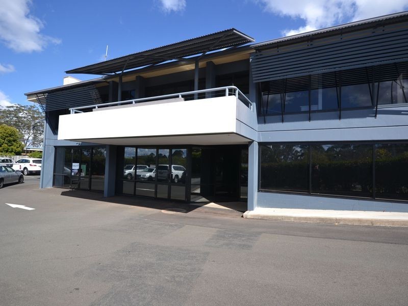 Suite 3/4 Tourist Road, East Toowoomba QLD 4350