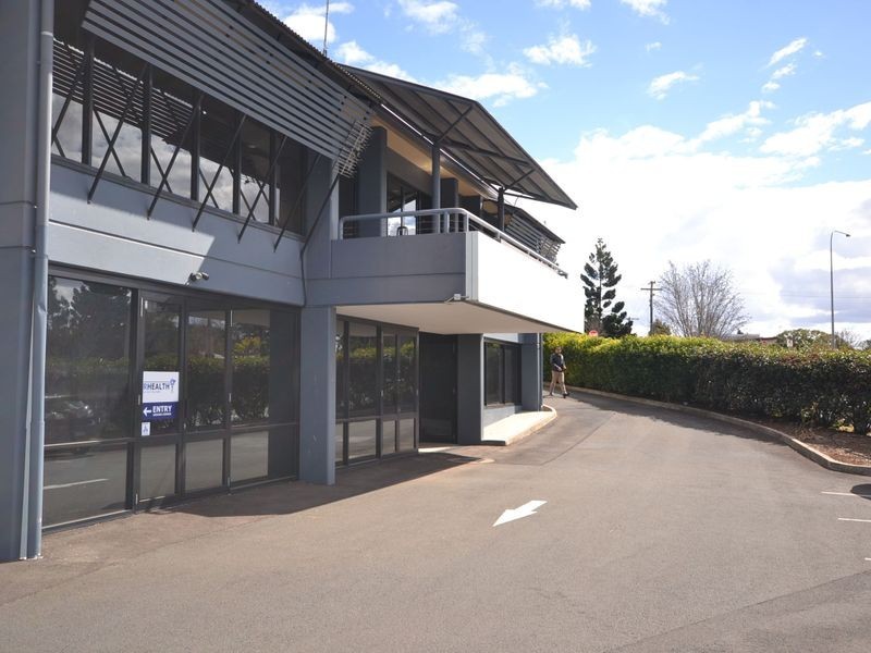 Suite 3/4 Tourist Road, East Toowoomba QLD 4350