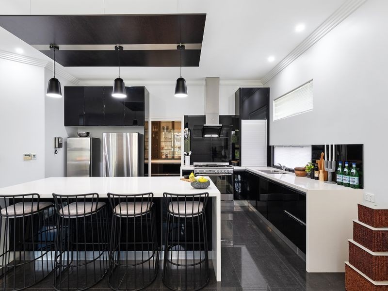 1 Rosewall Court, Mount Kynoch QLD 4350