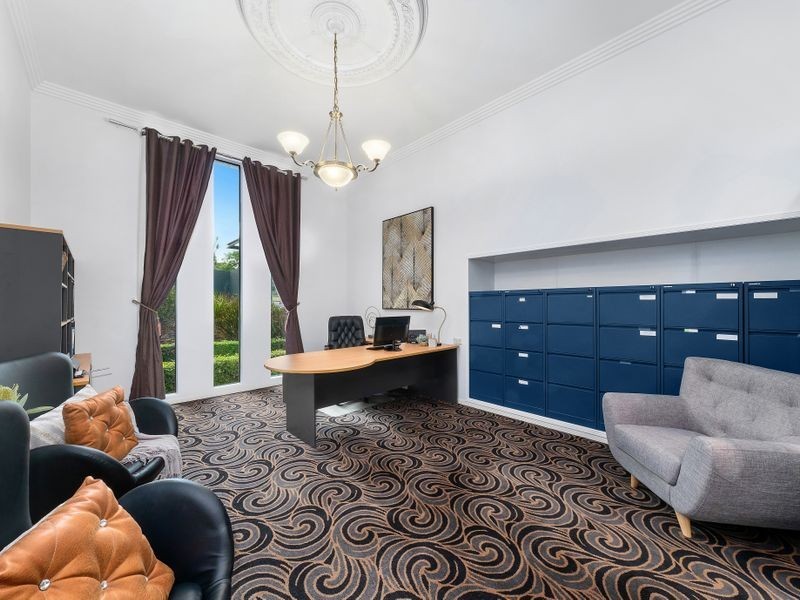 1 Rosewall Court, Mount Kynoch QLD 4350