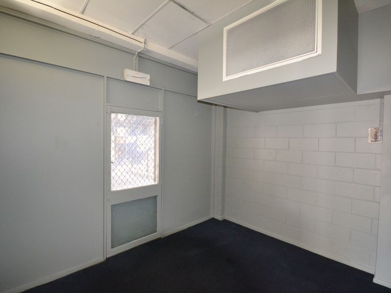 Shop 10/12 Russell Street, Toowoomba City QLD 4350