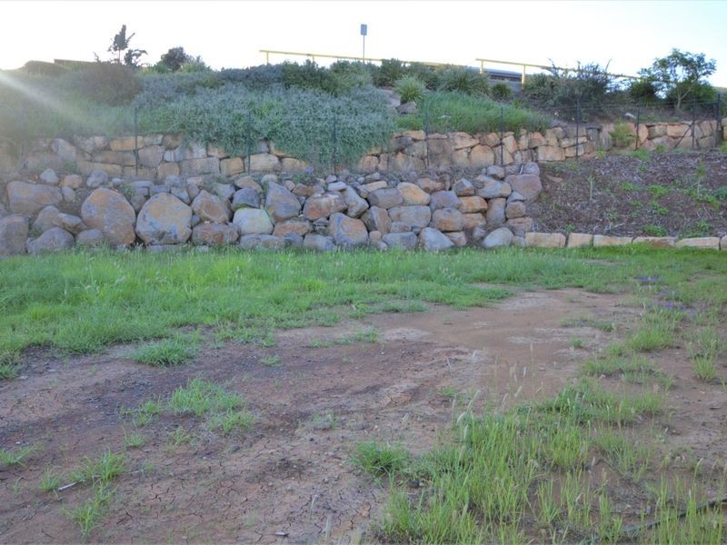 6 Alpine Court, Cranley QLD 4350
