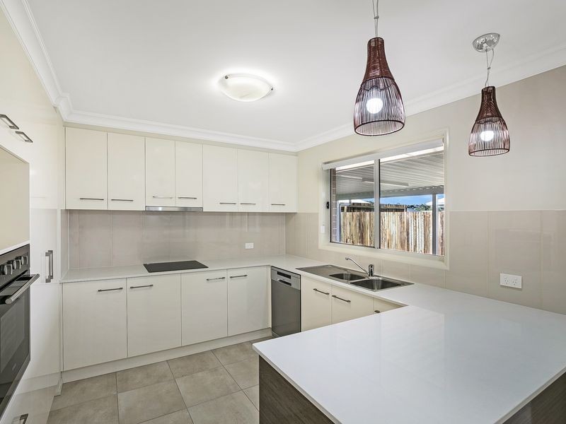 8 Nash Drive, Glenvale QLD 4350