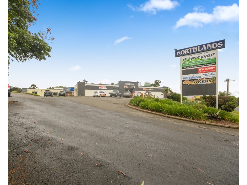 Shop 9/8 Hume Street, North Toowoomba QLD 4350