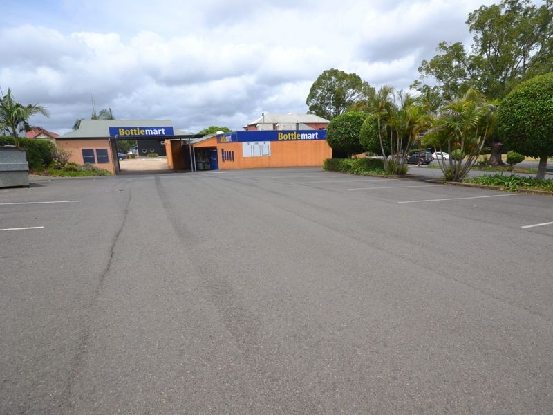 220 Ruthven Street, North Toowoomba QLD 4350