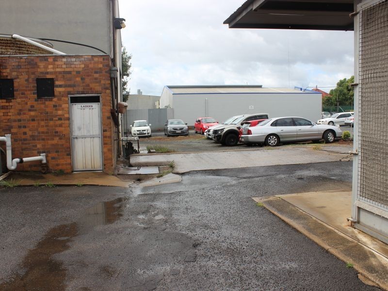 Shed 4 / 209 James Street, Toowoomba City QLD 4350