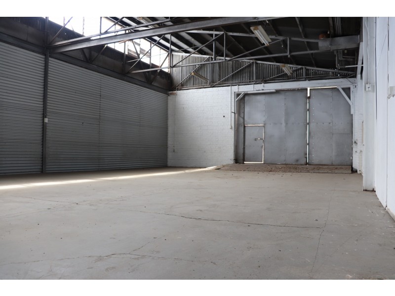 Shed 4 / 209 James Street, Toowoomba City QLD 4350