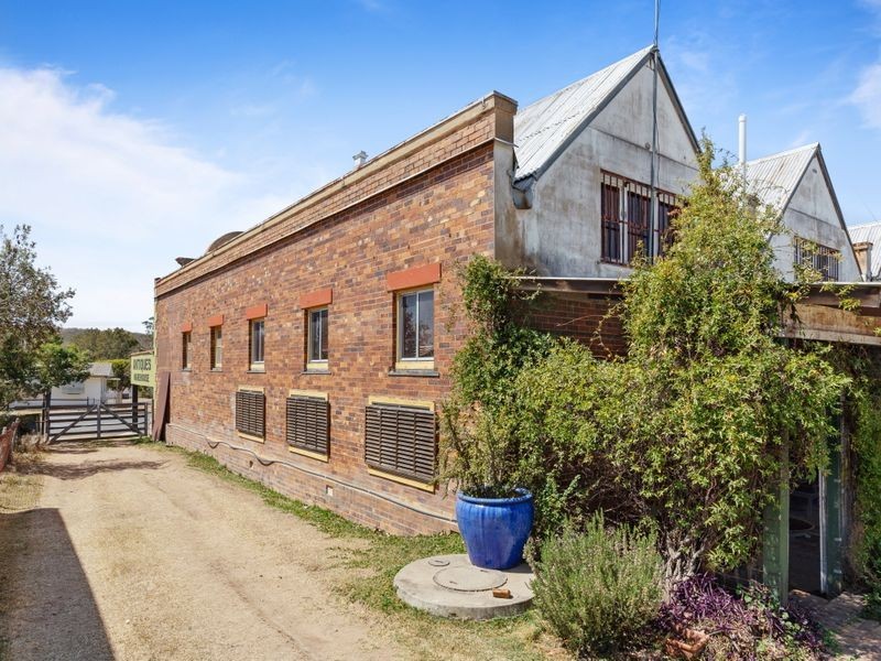 1 Thallon Street, Crows Nest QLD 4355