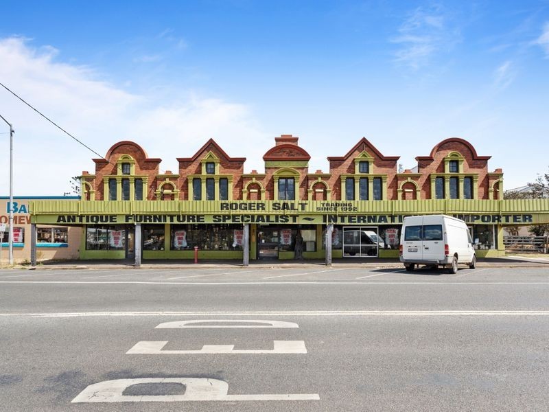 1 Thallon Street, Crows Nest QLD 4355