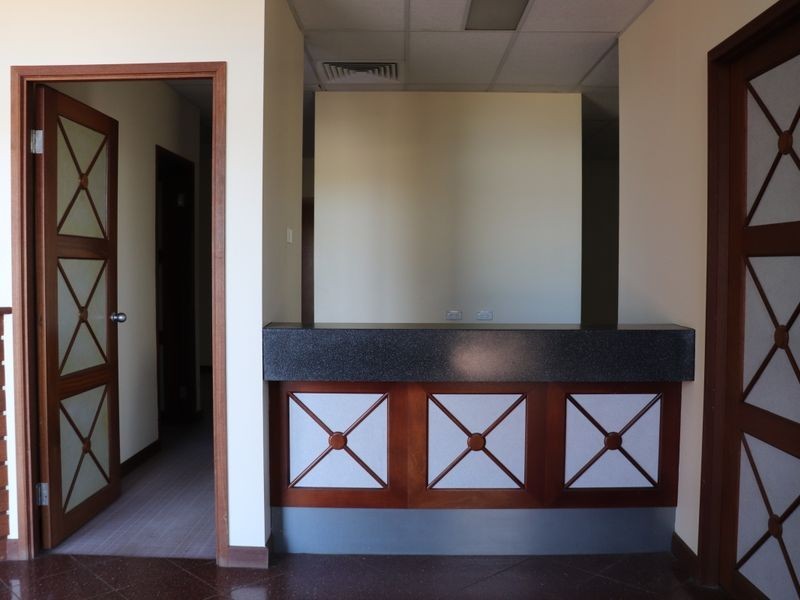 6 Struan Court, Wilsonton QLD 4350