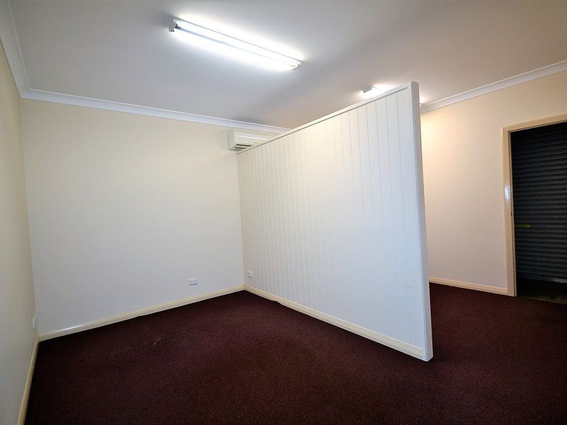 Office 3 / Unit 7/11-15 Gardner Court, Wilsonton QLD 4350