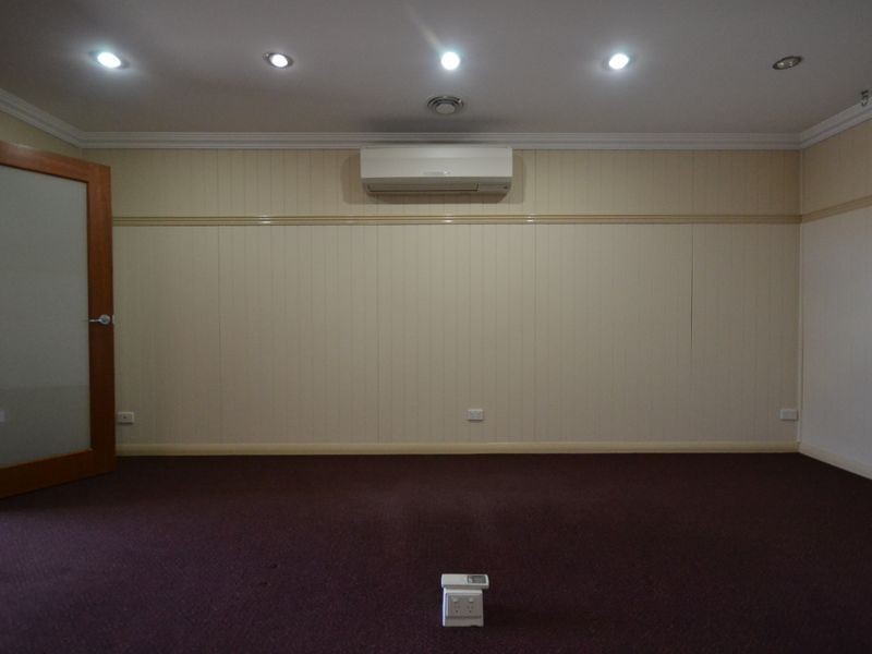 Office 3 / Unit 7/11-15 Gardner Court, Wilsonton QLD 4350