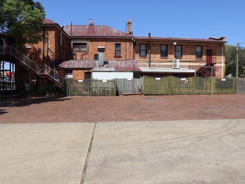 633 Ruthven Street, South Toowoomba QLD 4350