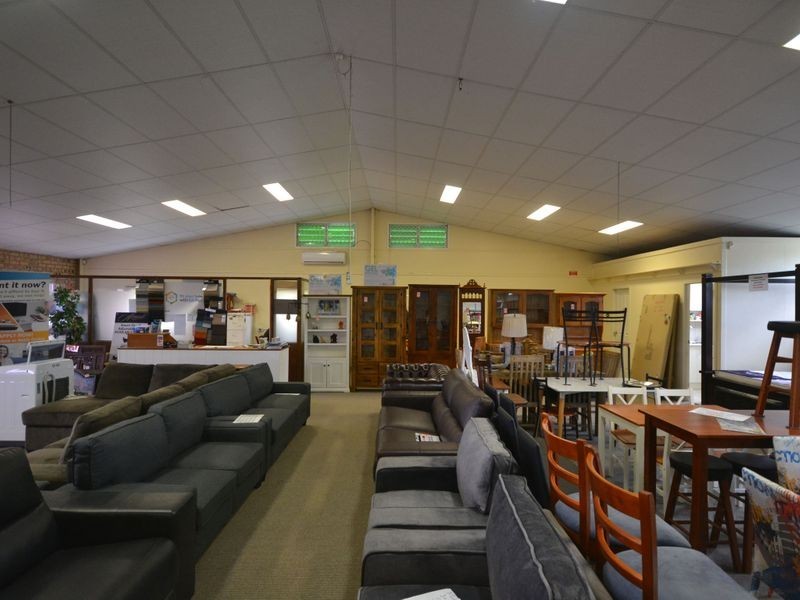 8506 Warrego Highway, Withcott QLD 4352