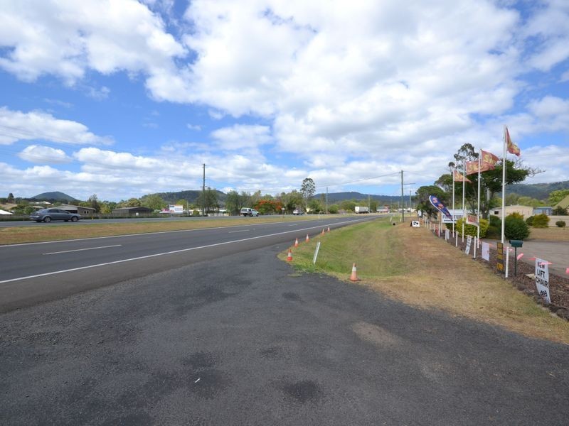 8506 Warrego Highway, Withcott QLD 4352