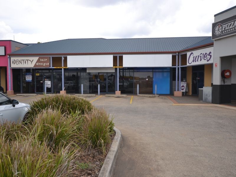 Shop 3 | 131 Anzac Avenue, Newtown QLD 4350