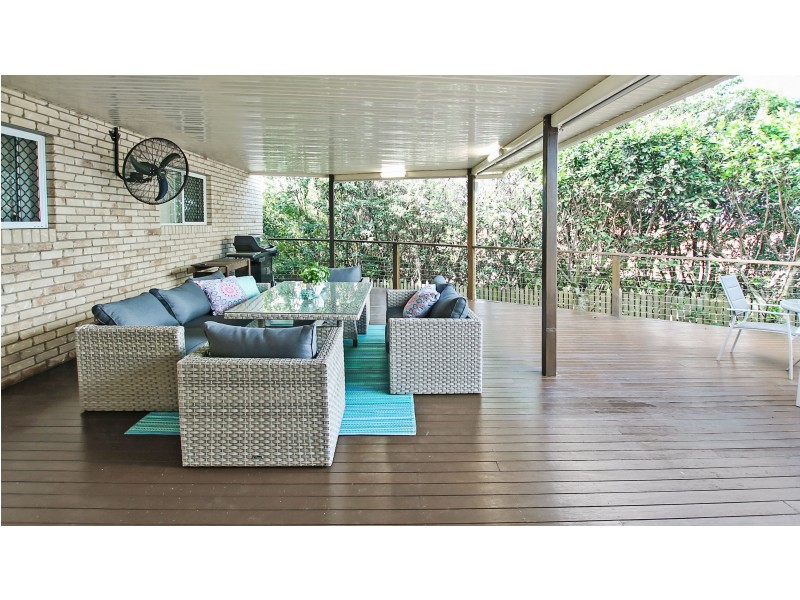 24 Windemere Terrace, Mount Lofty QLD 4350