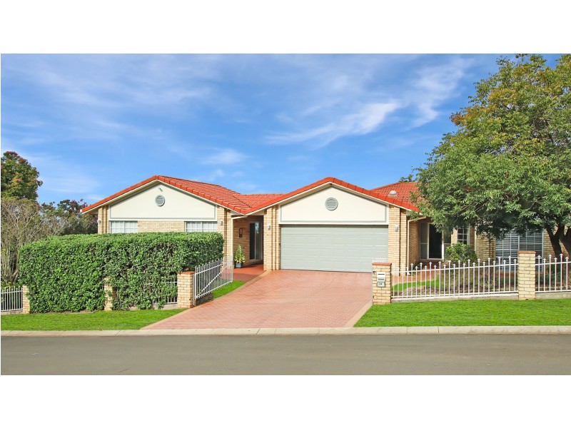 24 Windemere Terrace, Mount Lofty QLD 4350