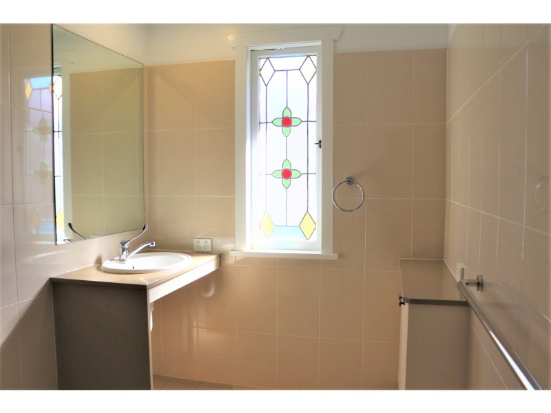 239 Hume Street, South Toowoomba QLD 4350