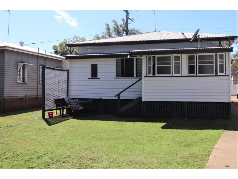 239 Hume Street, South Toowoomba QLD 4350