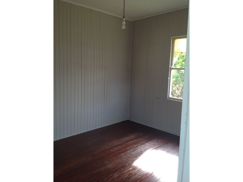 9 Inter Street, North Toowoomba QLD 4350