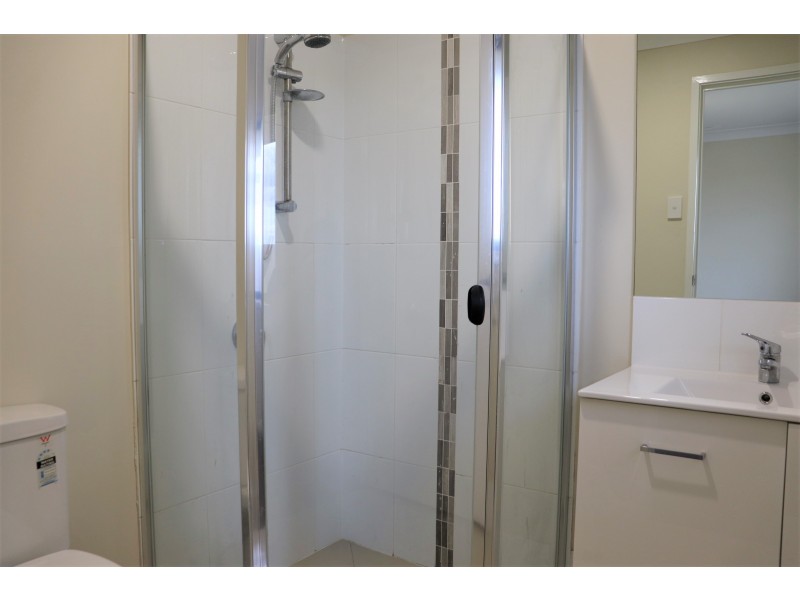 Unit 2/45 Mia Street, Wyreema QLD 4352