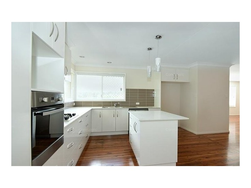 8 Veronica Court, Centenary Heights QLD 4350