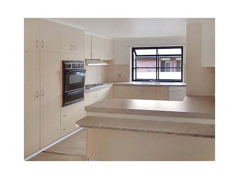 30 Kratzmann Court, Kearneys Spring QLD 4350