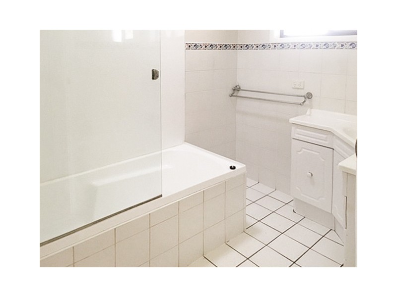 30 Kratzmann Court, Kearneys Spring QLD 4350