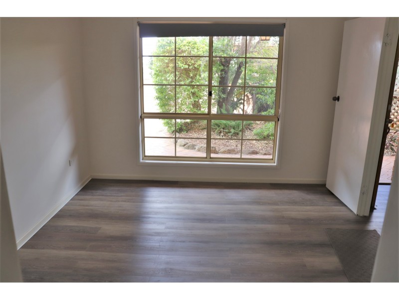 Unit 1/475 Bridge Street, Wilsonton QLD 4350