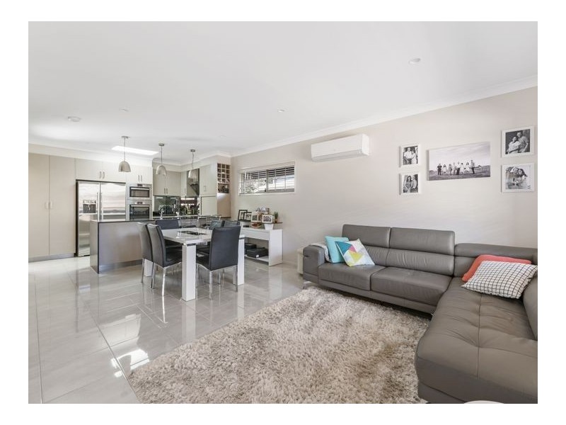 Unit 2/191A Alderley Street, Rangeville QLD 4350