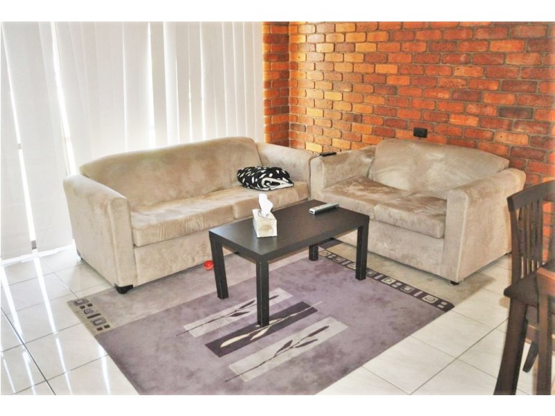 Unit 8/92 West Street, Newtown QLD 4350