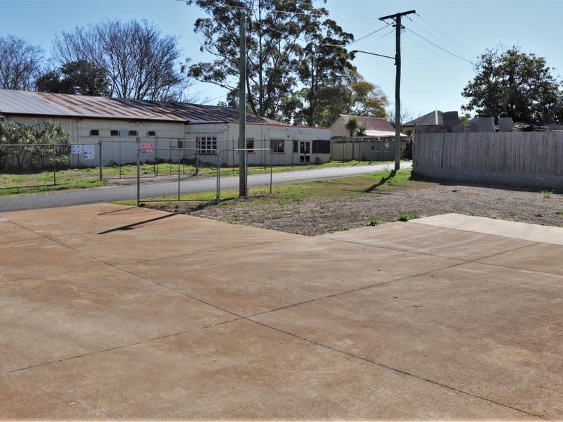 14 Inter Street, North Toowoomba QLD 4350