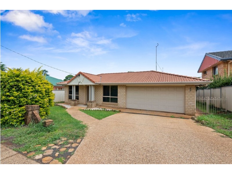 39 High Street, Rangeville QLD 4350