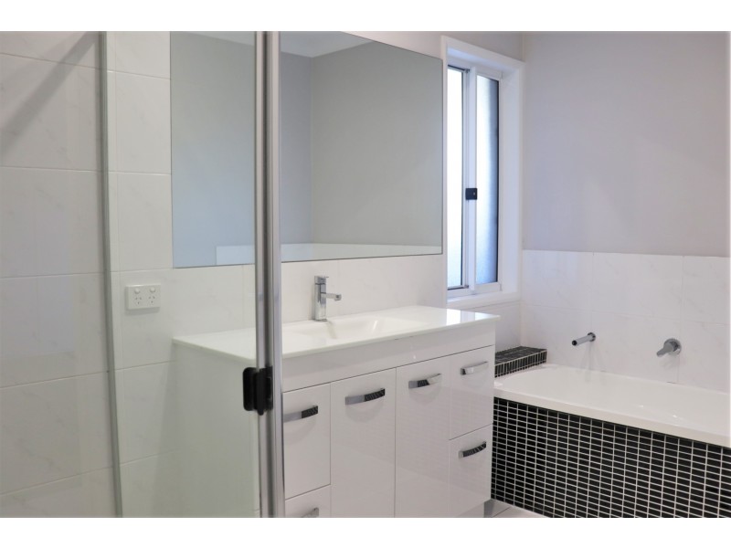 Unit 4/25-27 Kitchener Street, East Toowoomba QLD 4350